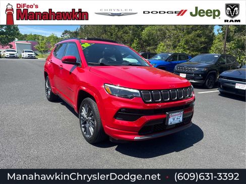 Used 2022 Jeep Compass Limited w/ (RED) Package AWD/4WD image 1