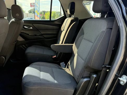 Used 2018 Chevrolet Traverse LT AWD/4WD image 12