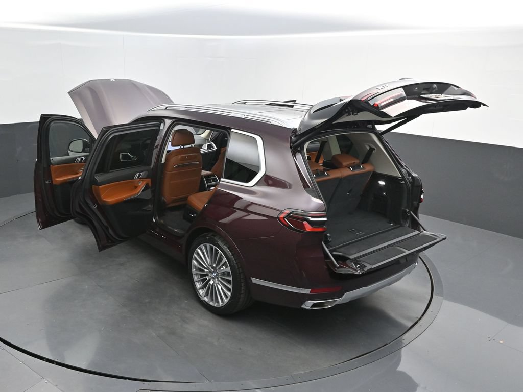 Certified 2024 BMW X7 xDrive40i w/ Executive Package AWD/4WD image 55
