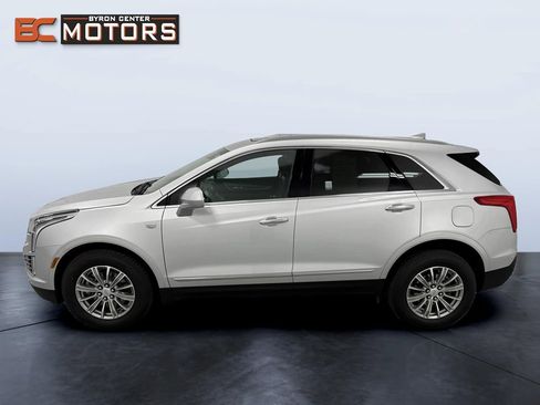 Used 2017 Cadillac XT5 Luxury w/ LPO, Wheel Lock Package image 3