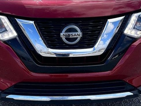 Used 2020 Nissan Rogue SV image 30