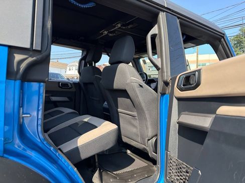 Used 2022 Ford Bronco Wildtrak AWD/4WD image 13
