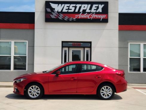 Used 2015 MAZDA MAZDA3 i Touring FWD image 23