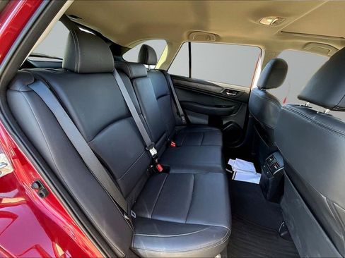 Used 2016 Subaru Outback 2.5i Limited AWD/4WD image 23