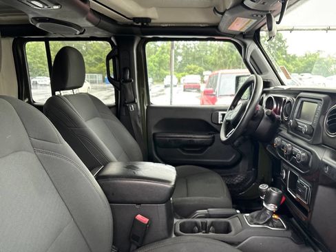 Used 2021 Jeep Wrangler Unlimited Sport AWD/4WD image 14