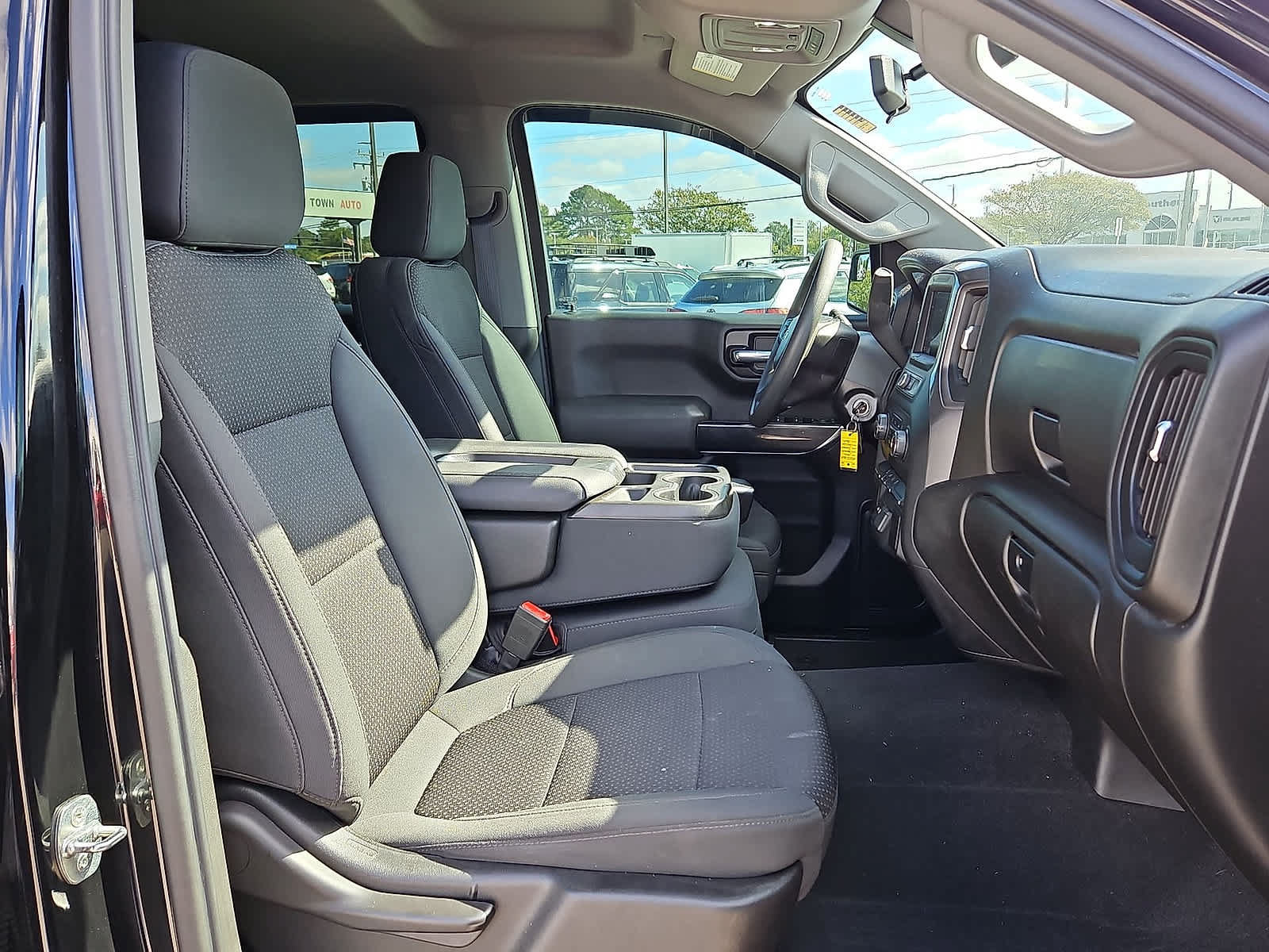 Used 2021 Chevrolet Silverado 1500 Custom Trail Boss w/ Midnight Edition AWD/4WD image 31