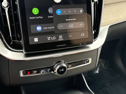 New 2026 Volvo XC90 B5 Plus w/ Protection Package image 30