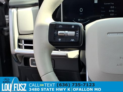 Used 2025 Hyundai Santa Fe Limited FWD image 18