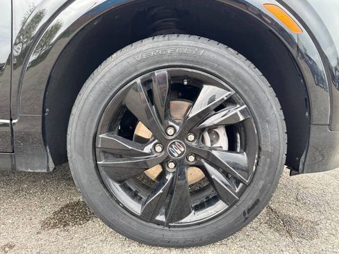 Used 2024 Buick Encore GX Sport Touring AWD/4WD image 34