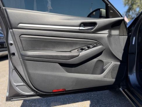 Used 2021 Nissan Altima 2.5 SL image 14