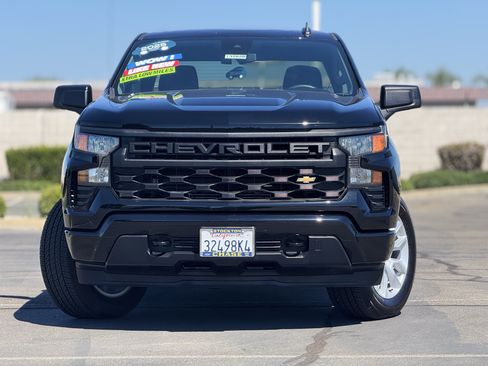 Certified 2025 Chevrolet Silverado 1500 Custom AWD/4WD image 2