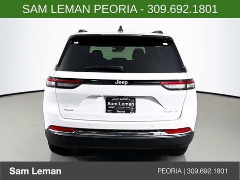 New 2025 Jeep Grand Cherokee Laredo w/ Luxury Tech Group I AWD/4WD image 6
