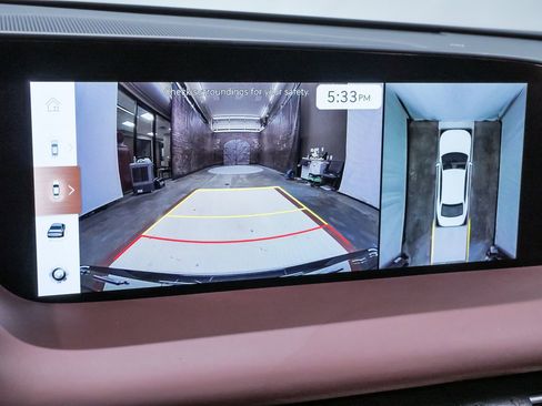 Certified 2023 Genesis G90 3.5T image 25