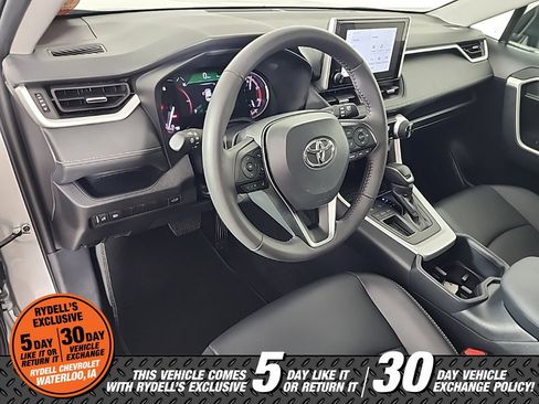 Used 2025 Toyota RAV4 XLE Premium image 21