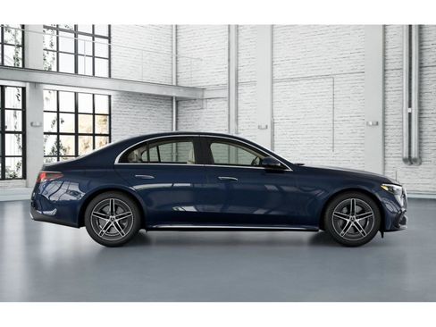 New 2026 Mercedes-Benz E 450 4MATIC Sedan image 17