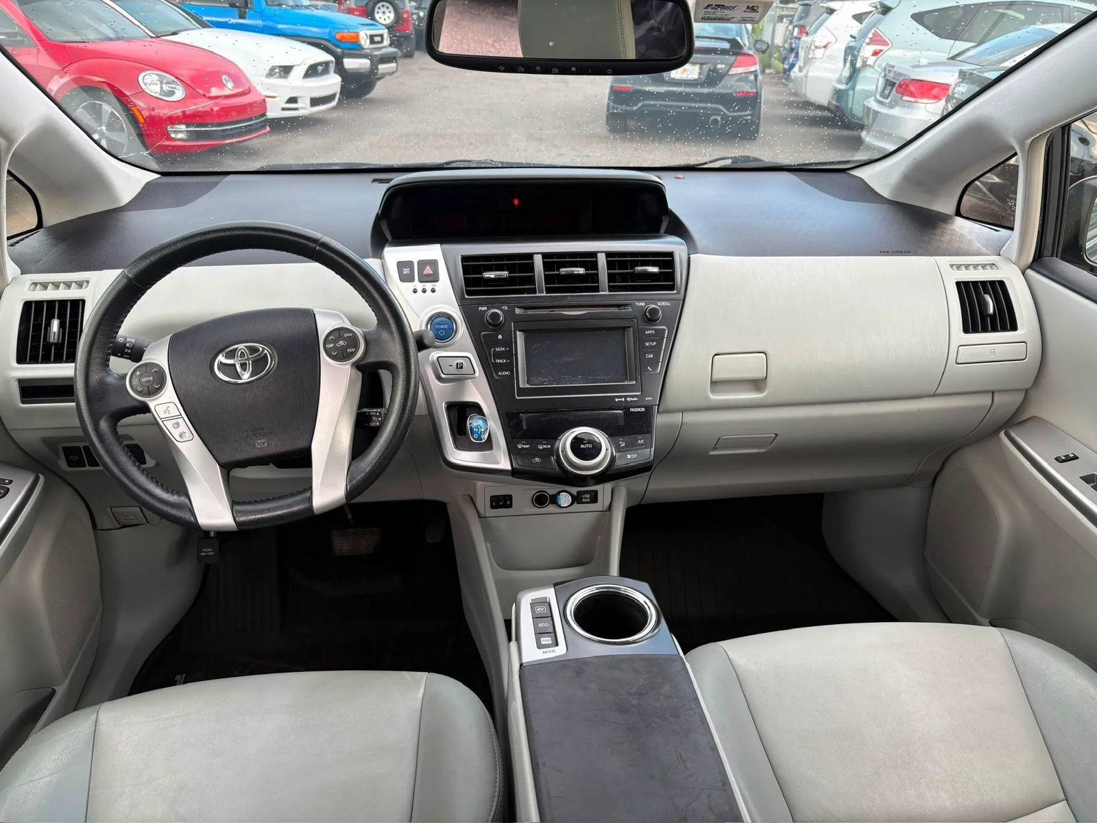 Used 2013 Toyota Prius V Five FWD image 11