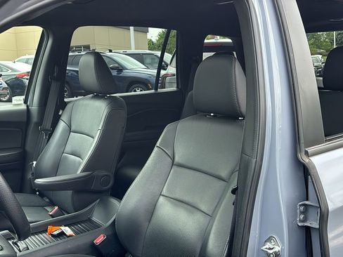 Used 2023 Honda Passport EX-L image 10