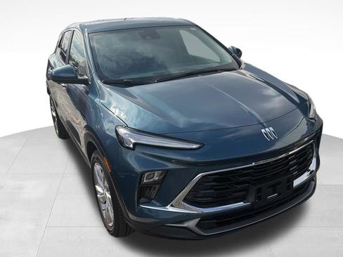 Used 2024 Buick Encore GX Preferred w/ Comfort Package image 7