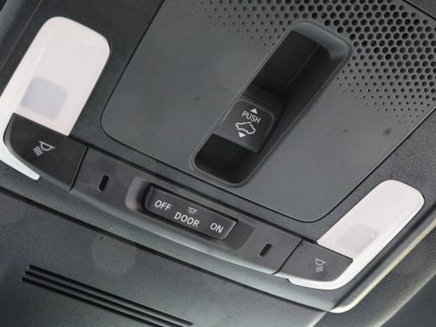 Used 2025 Honda CR-V Sport image 27