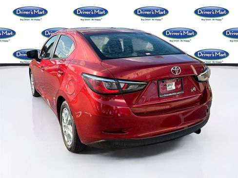 Used 2017 Toyota Yaris iA FWD image 5