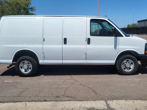 Used 2020 Chevrolet Express 2500 w/ Driver Convenience Package RWD image 12