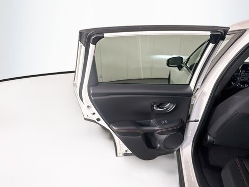 Used 2023 Honda HR-V Sport image 25