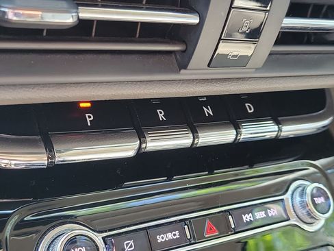 Used 2020 Lincoln Corsair FWD w/ Equipment Group 101A image 25