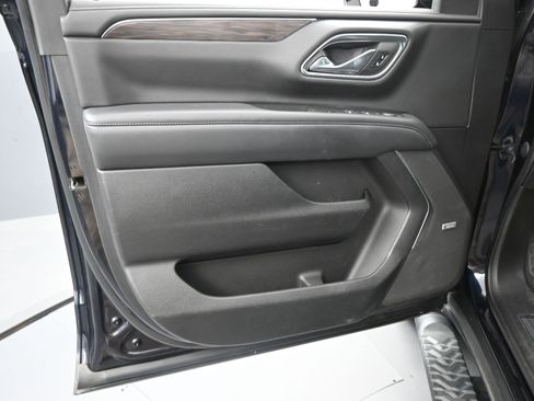 Used 2021 Chevrolet Tahoe Z71 w/ Luxury Package image 15