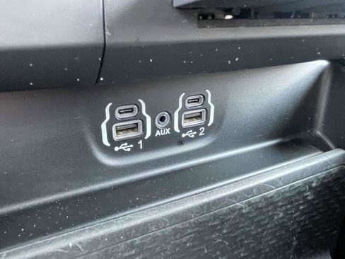 Certified 2024 RAM 1500 Laramie RWD image 26