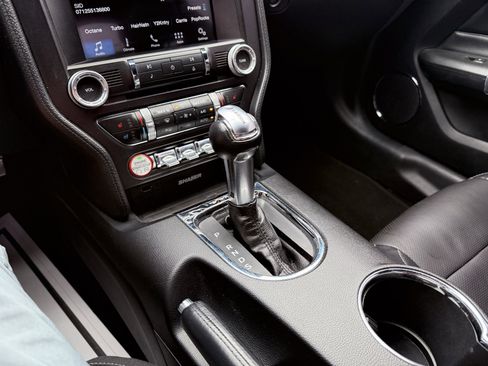 Used 2016 Ford Mustang GT Premium image 17