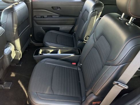 Used 2024 Nissan Pathfinder Rock Creek AWD/4WD image 25