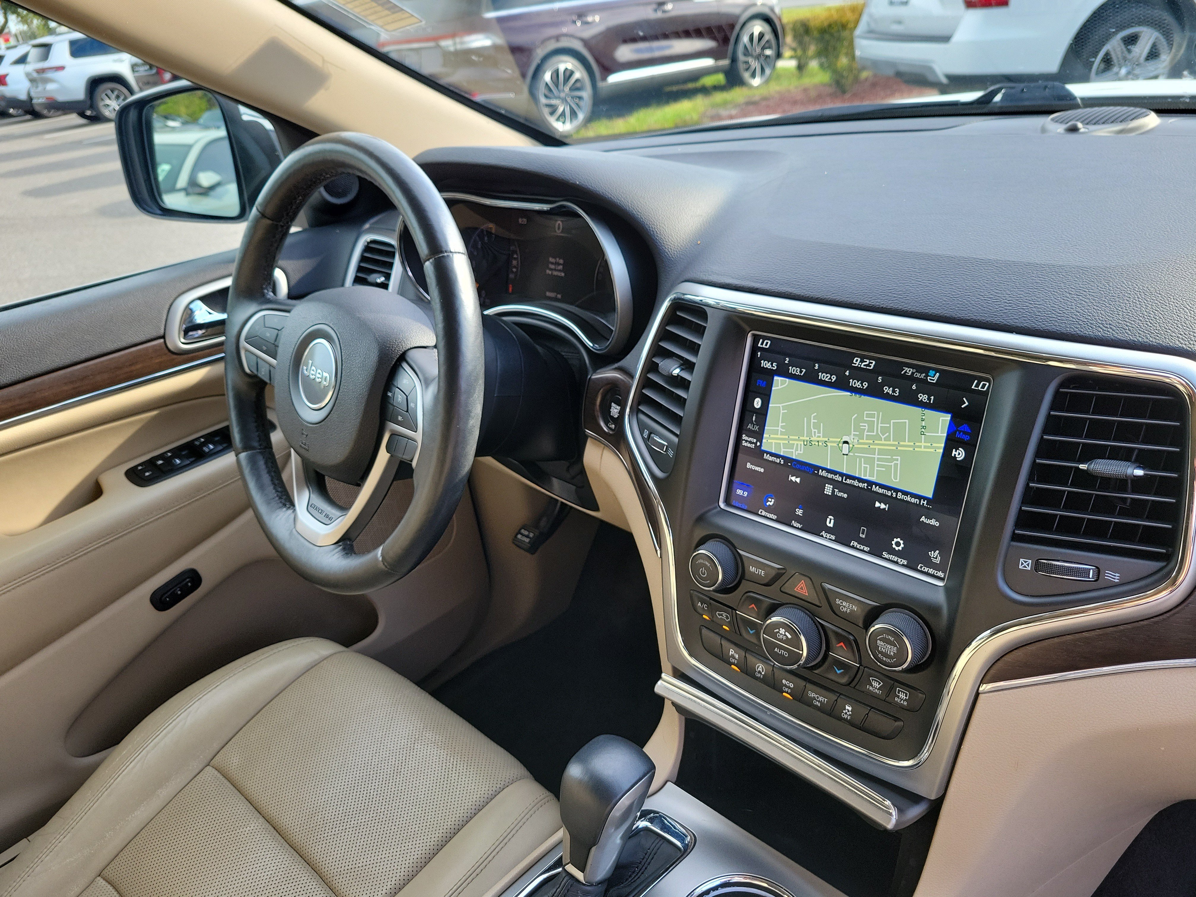 Used 2018 Jeep Grand Cherokee Limited w/ Luxury Group II RWD image 8
