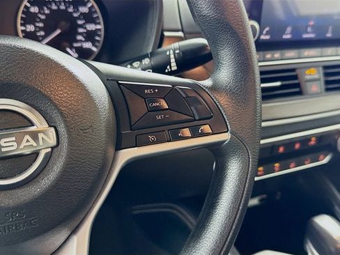 Certified 2023 Nissan Altima 2.5 SV image 12