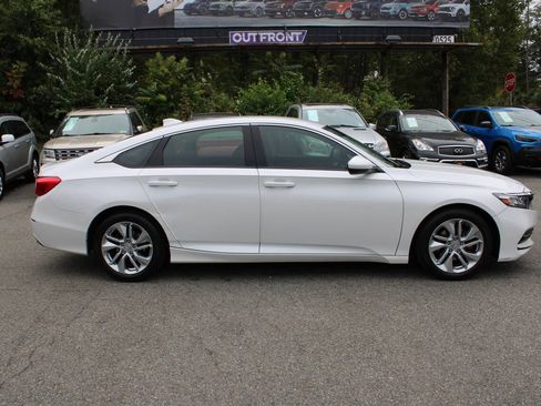 Used 2018 Honda Accord LX image 6
