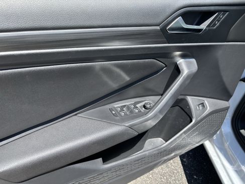 Used 2019 Volkswagen Jetta SEL FWD image 13