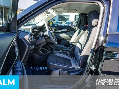Used 2025 Chevrolet TrailBlazer LT image 19