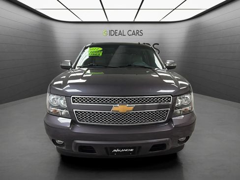 Used 2011 Chevrolet Avalanche LT w/ Regional Value Package RWD image 2