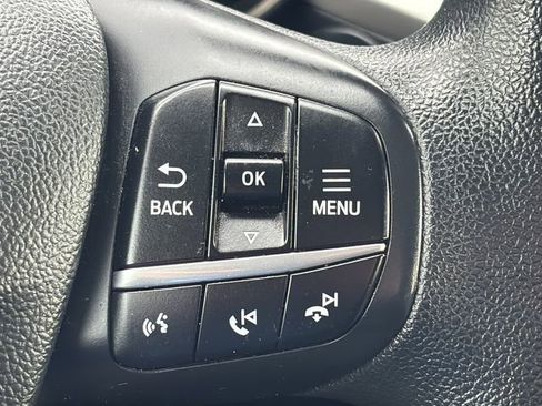 Used 2020 Ford Escape SE image 24