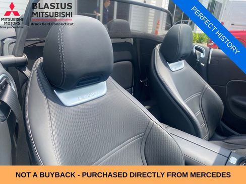 Used 2022 Mercedes-Benz SL 55 AMG 4MATIC w/ Driver Assistance Package image 15