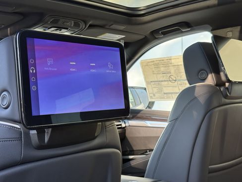 New 2026 Cadillac Escalade Luxury image 15