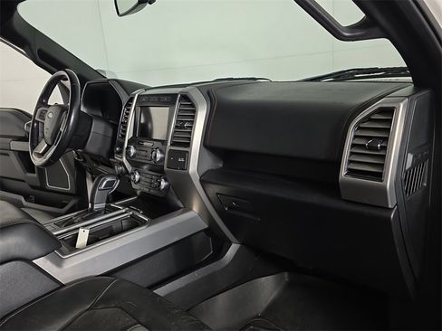 Used 2019 Ford F150 Platinum w/ Equipment Group 701A Luxury image 23