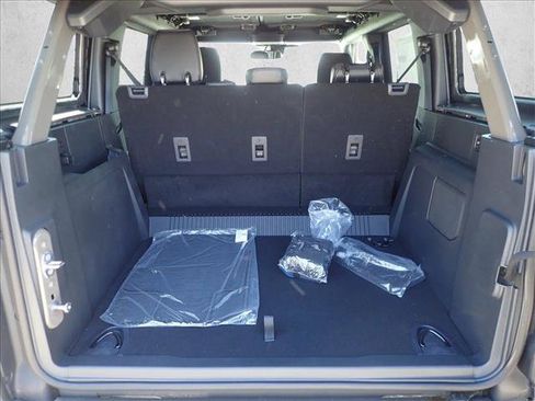 New 2026 Ford Bronco Outer Banks AWD/4WD image 8