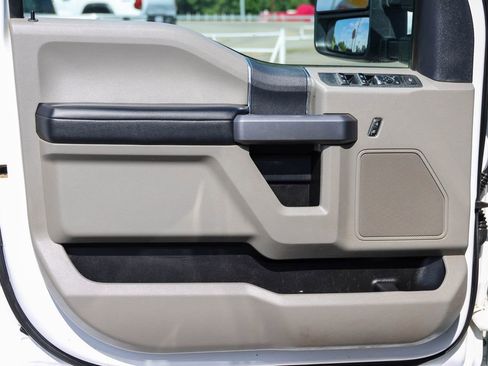 Used 2022 Ford F250 XLT AWD/4WD image 11