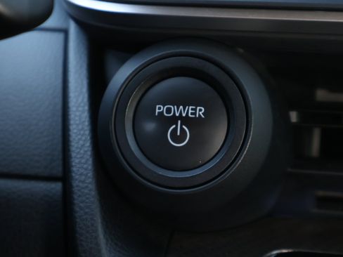 Used 2023 Toyota Prius XLE image 17