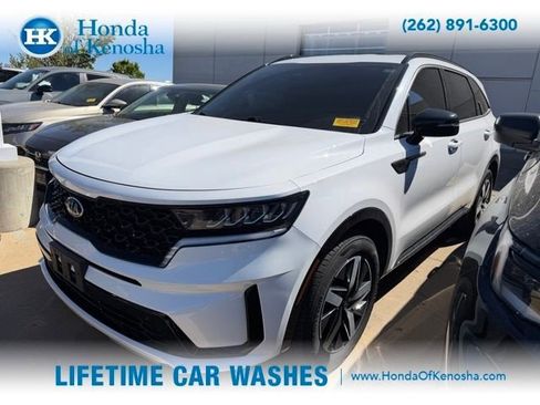 Used 2021 Kia Sorento S FWD image 1