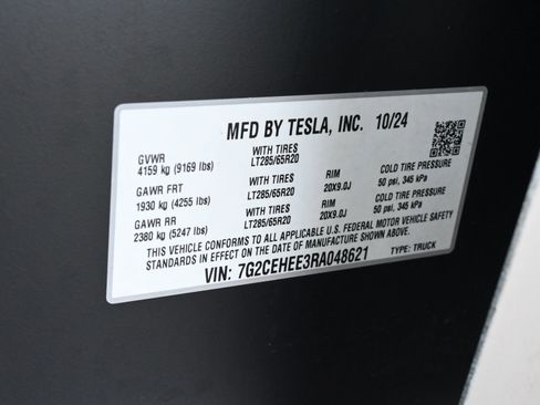 Used 2024 Tesla Cybertruck Cyberbeast AWD/4WD image 29