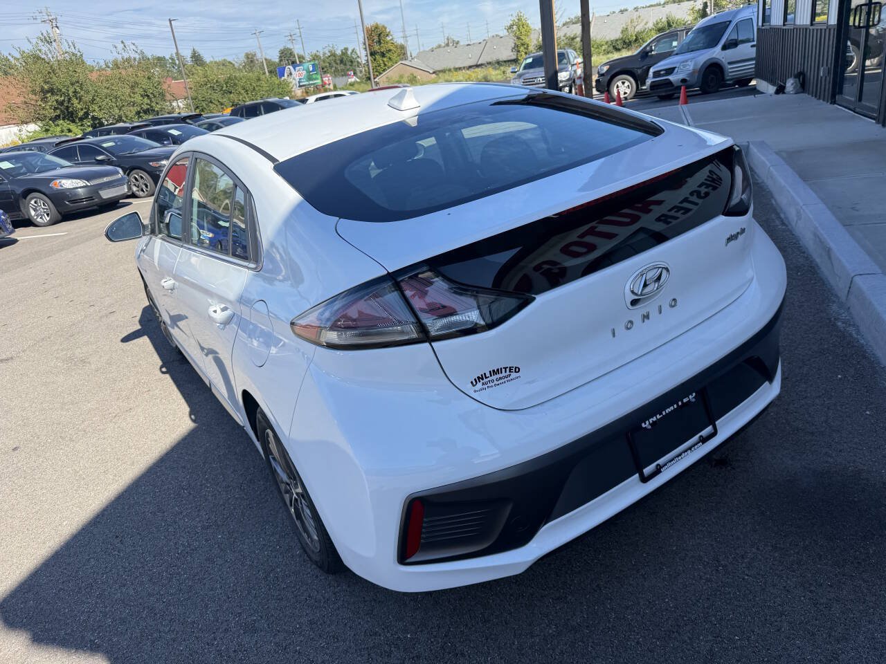 Used 2020 Hyundai Ioniq SEL FWD image 10