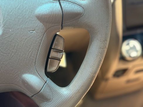 Used 2004 Honda CR-V EX image 17