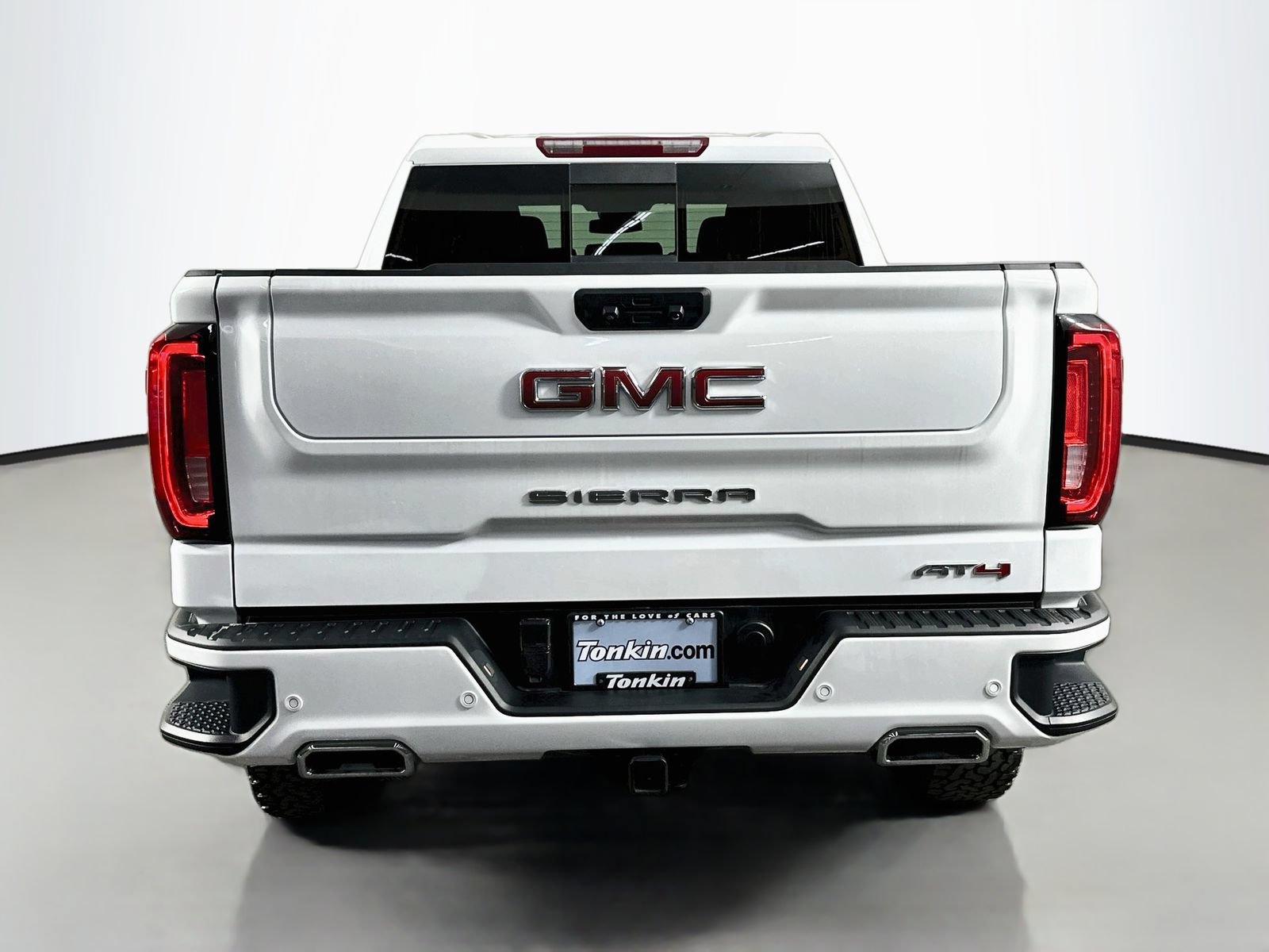 Used 2022 GMC Sierra 1500 AT4 w/ AT4 Premium Package AWD/4WD image 6