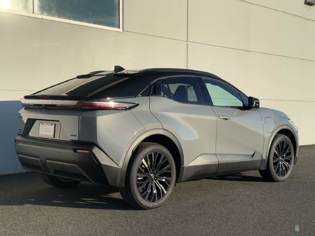Certified 2026 Toyota C-HR AWD/4WD image 7